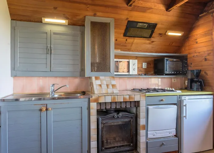 Les Moraines 8 * 勒索里